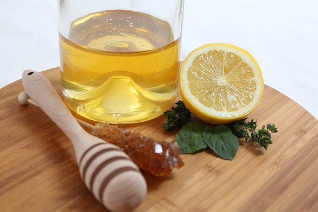 รักษาสิวด้วยน้ำผึ้งมะนาว